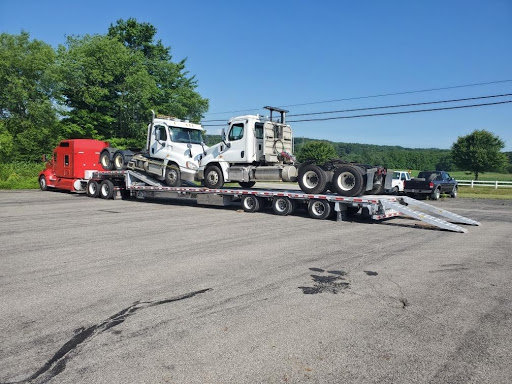 2 Freightliner Cascadia 125 Day Cabs 