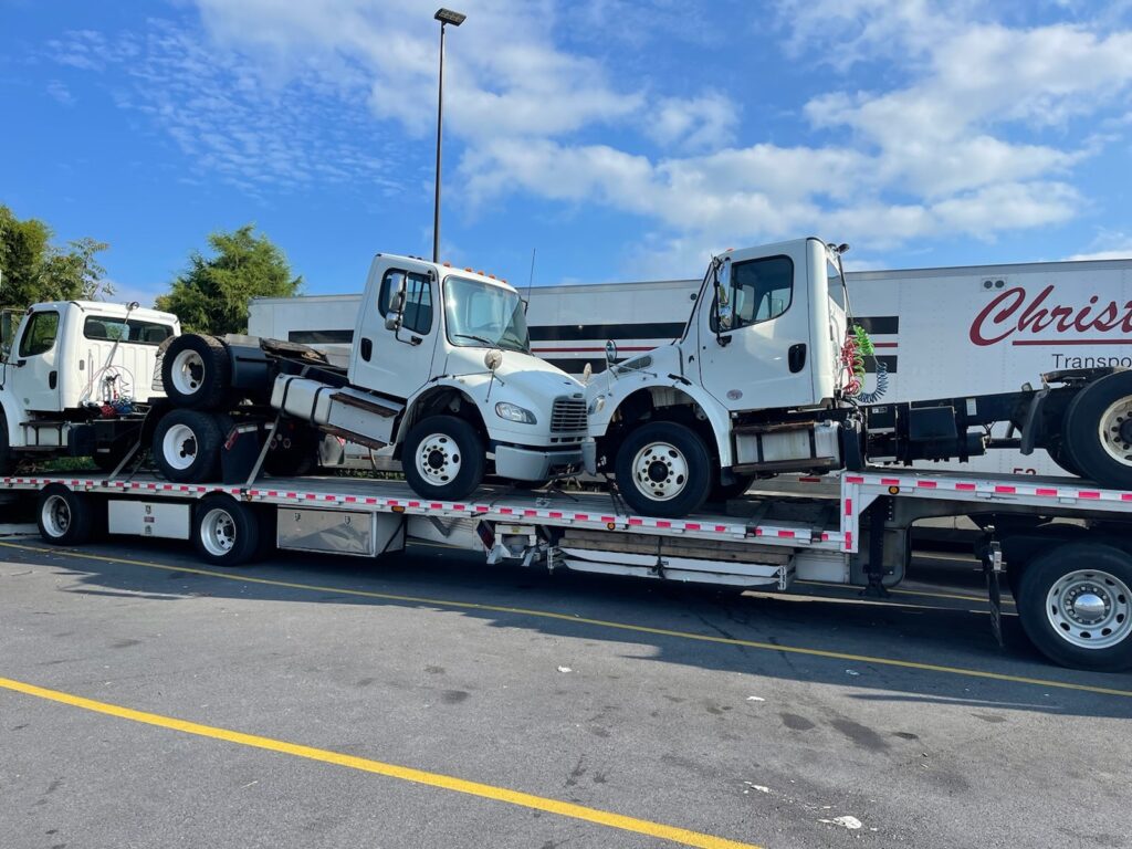 2013 Freightliner M2 Semi Truck