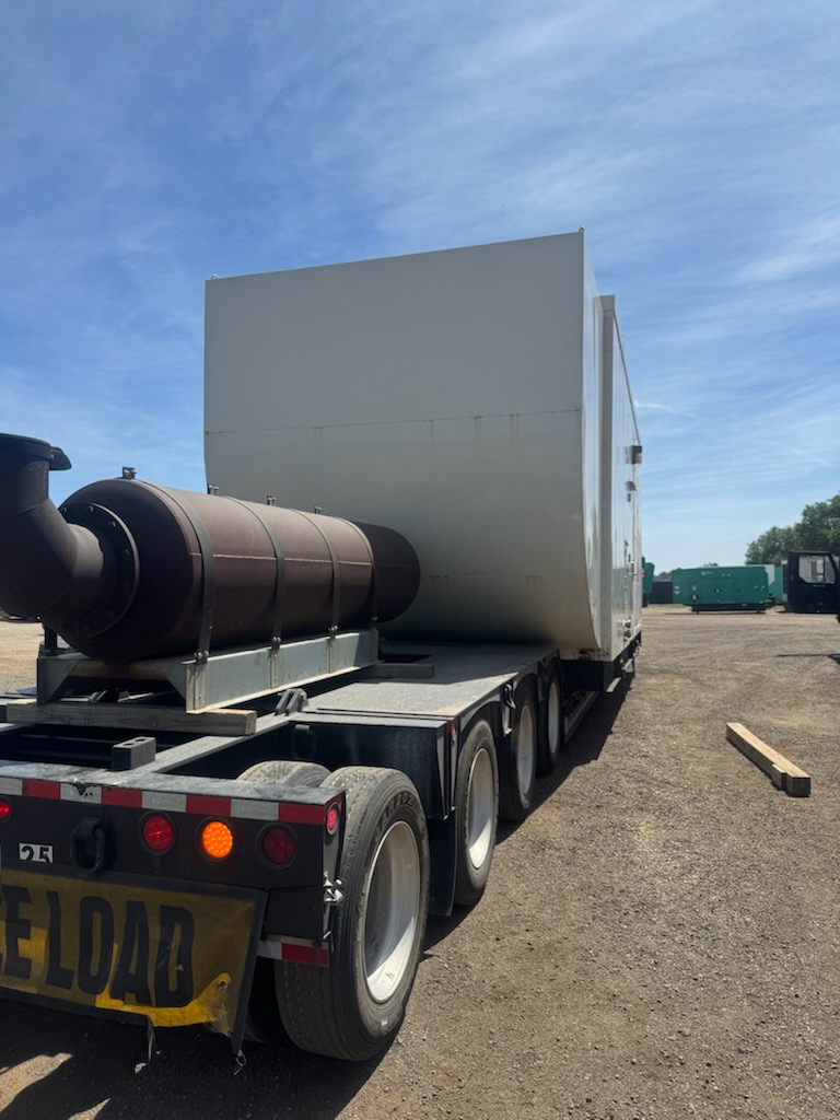 2002 CAT 1250KW-3512 Containerized Generator Set