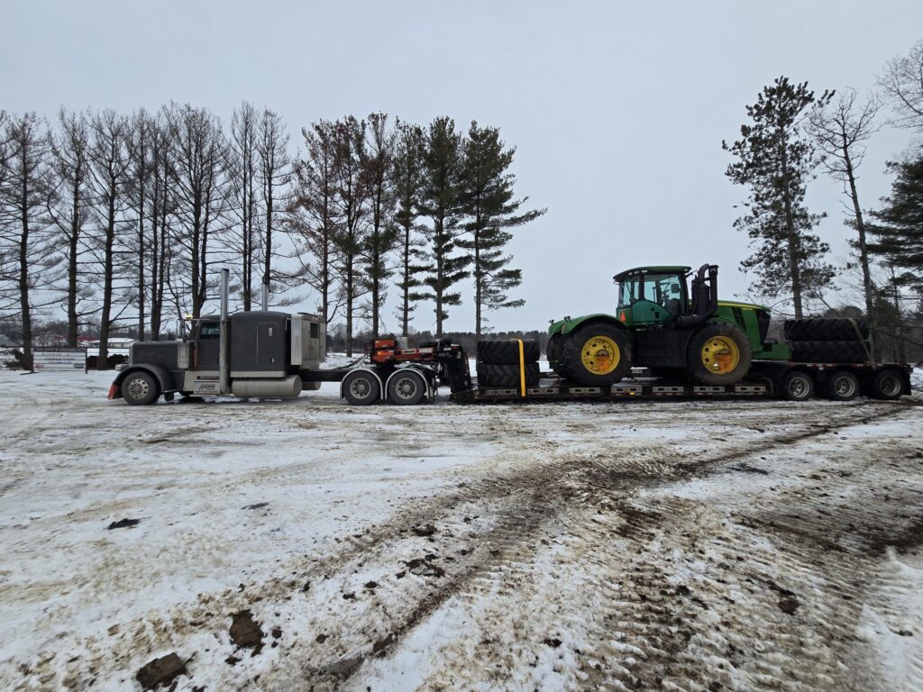 2013 JOHN DEEERE 9560R Tractor