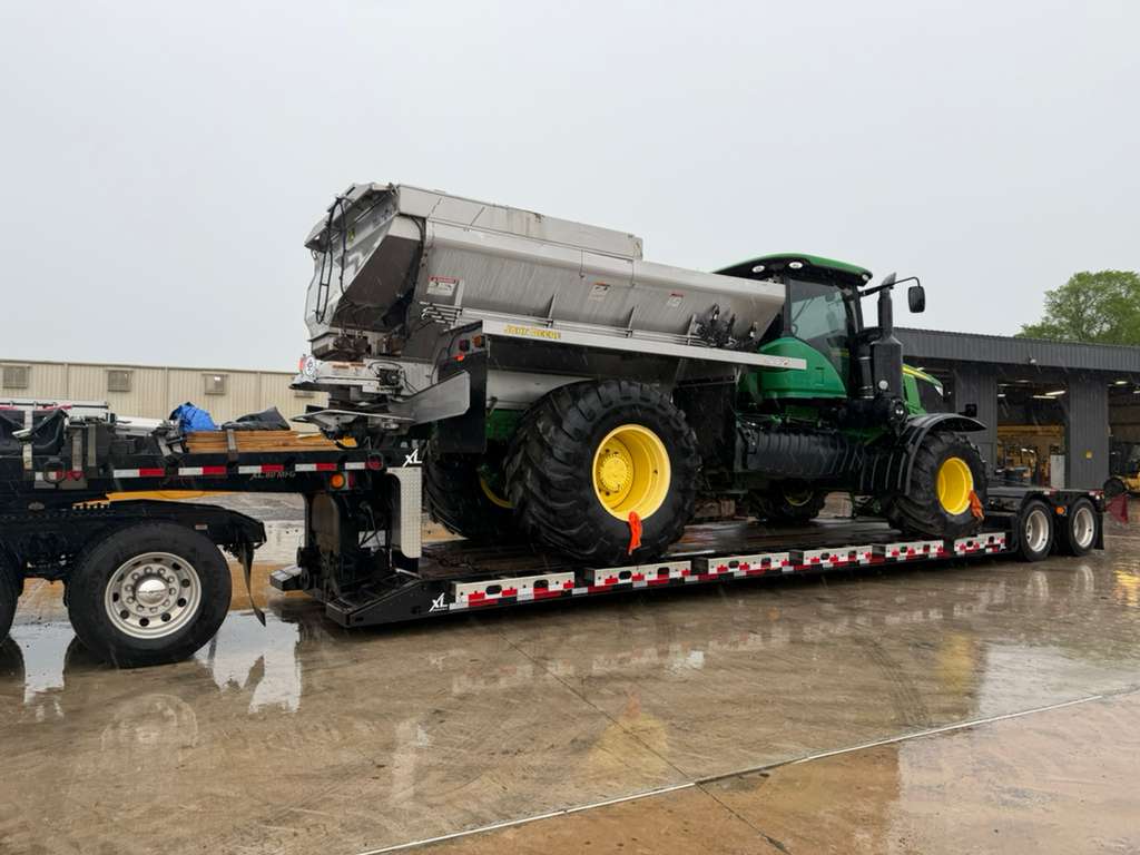 2017 John Deere F4365 Spreader