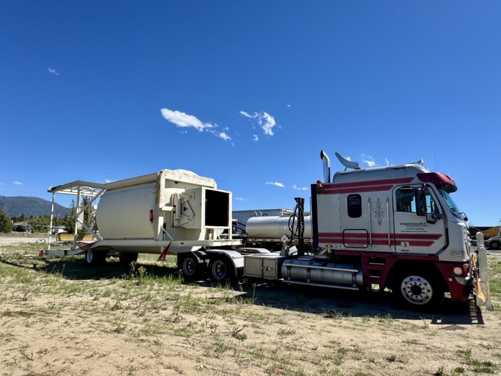 Asphalt Trailer Silo