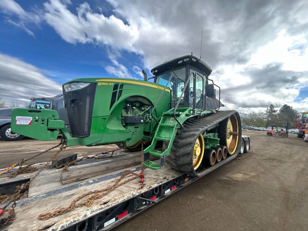 2011 John Deere 8360RT Tractor