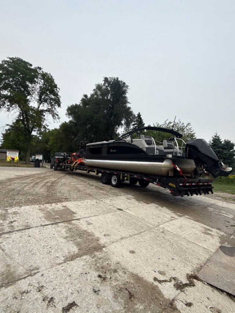 2025 Barletta Cabrio Tritoon Boat