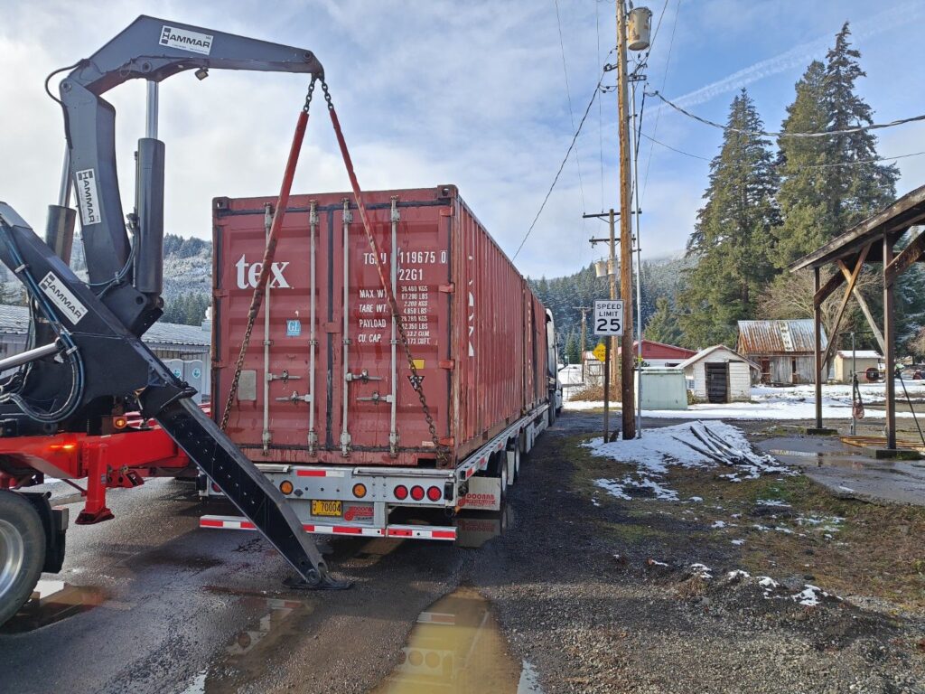 20 ft Loaded Shipping Container