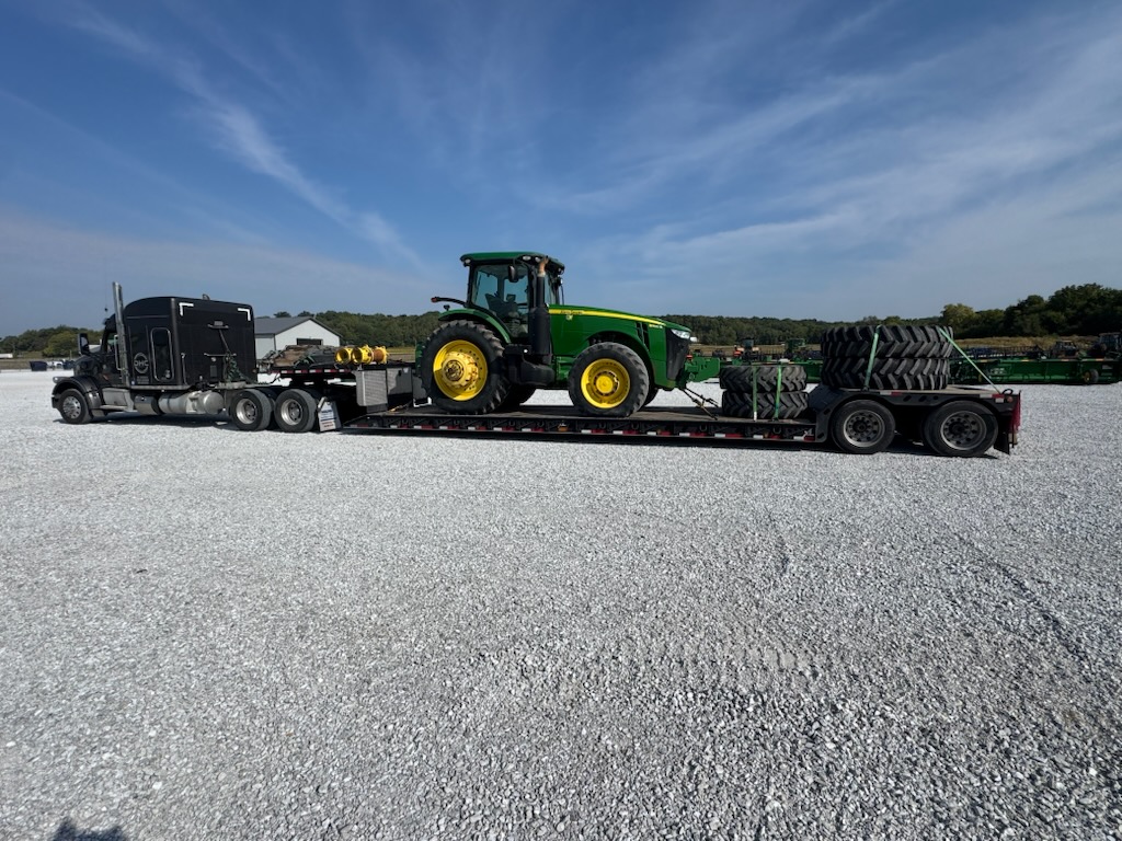 2013 John Deere 8360R Tractor