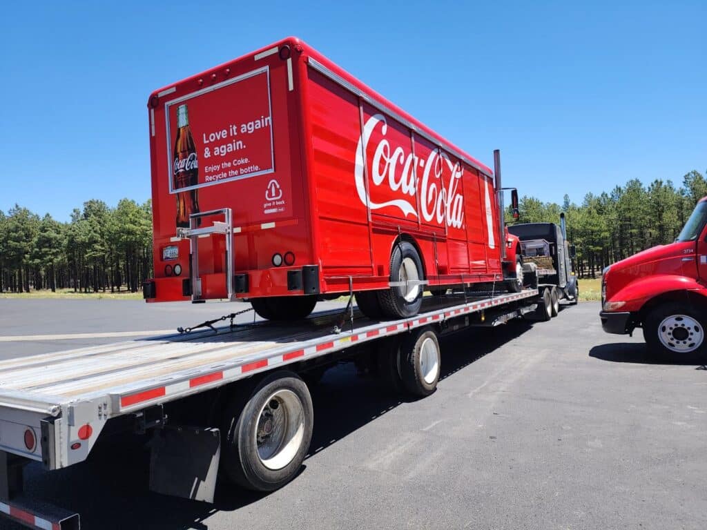 2009 International 4400 12 Bay Beverage Truck