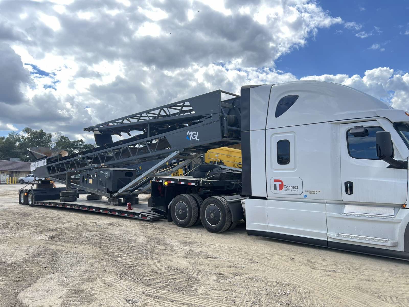 Transporting a conveyor
