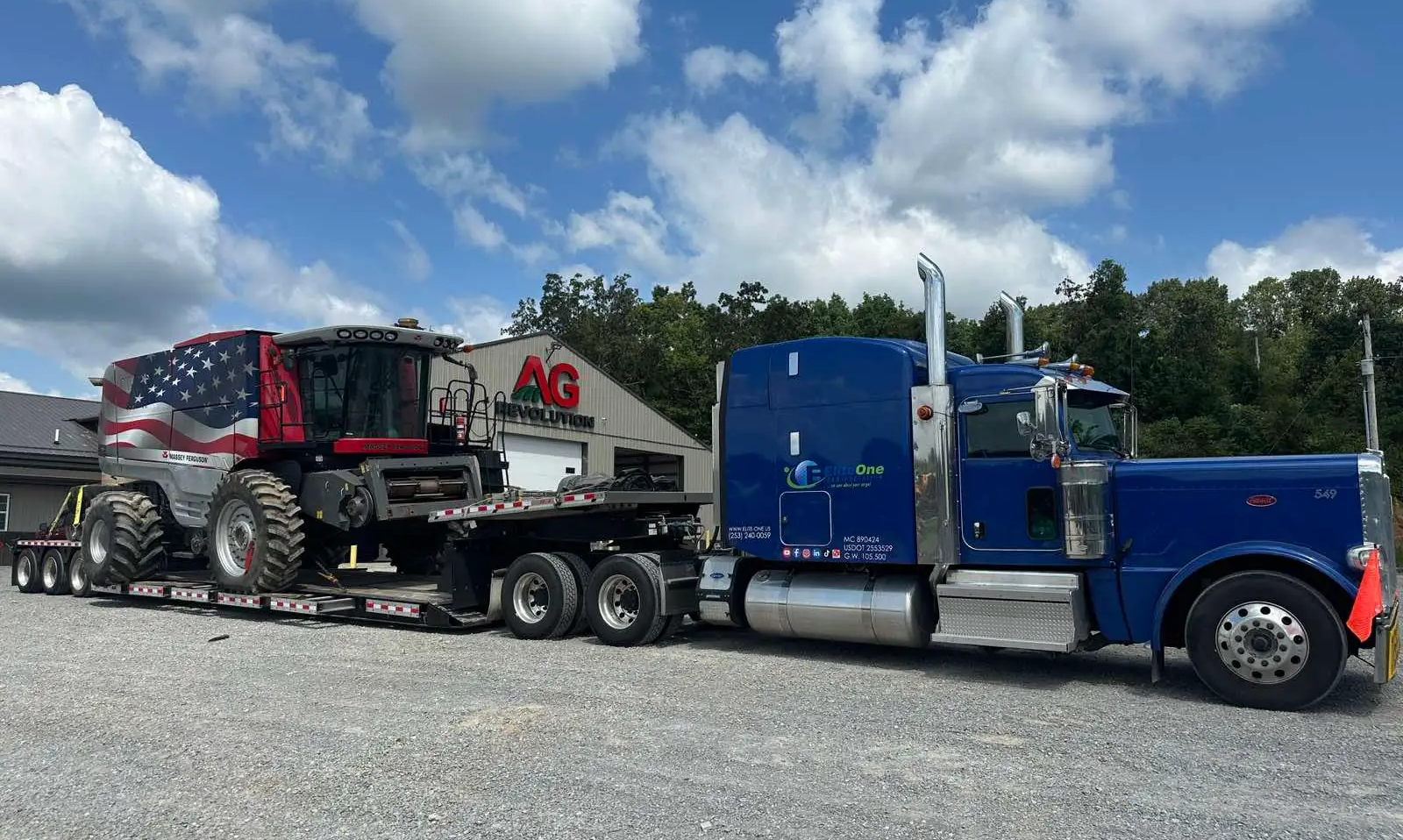 2012 Massey Ferguson 9560 Combine