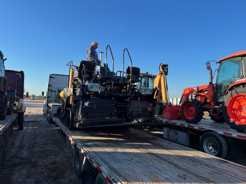 2016 Volvo 4410 Tracked Paver