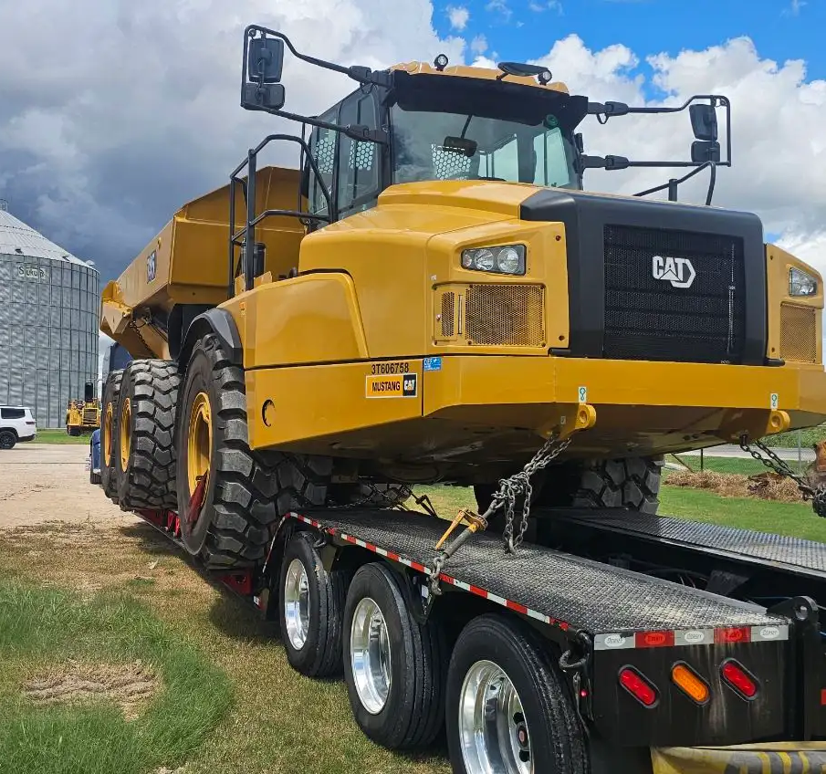 Cat 745 Dump Truck