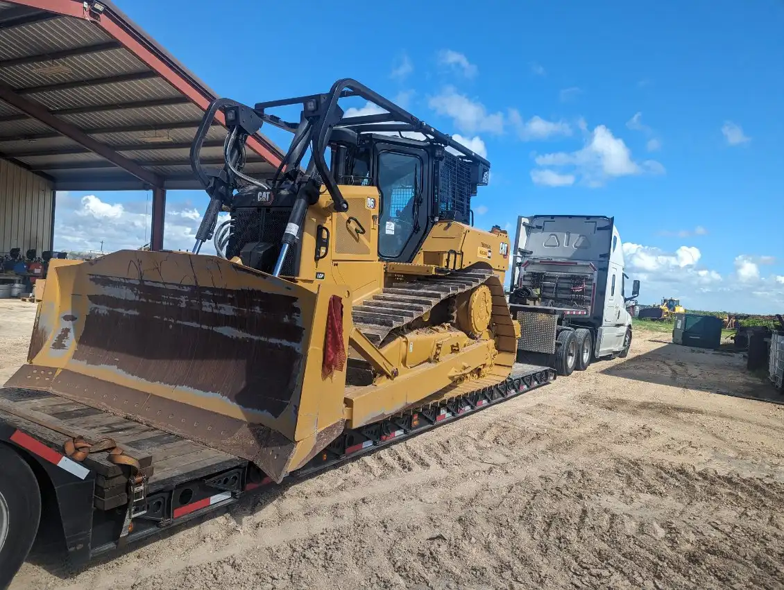 Cat D6 Bulldozer