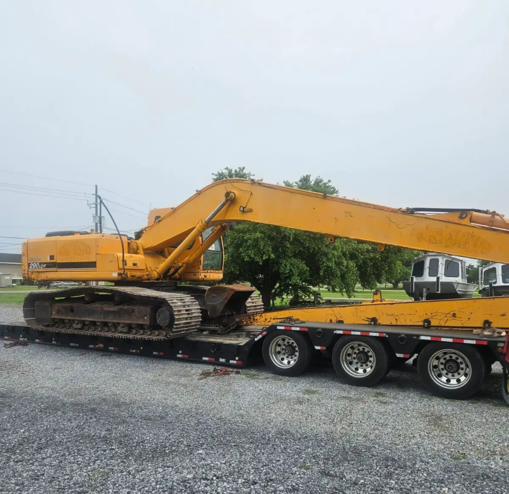 Hyundai 290 LC7 Long Reach Excavator