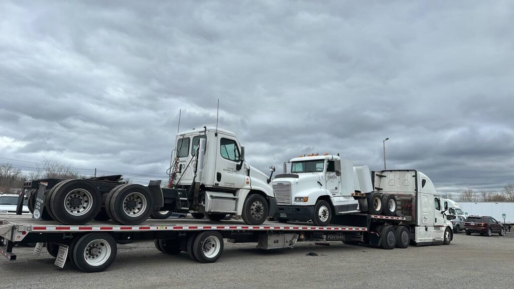 2016 Freightliner Cascadia Tandem Axle Day Cab