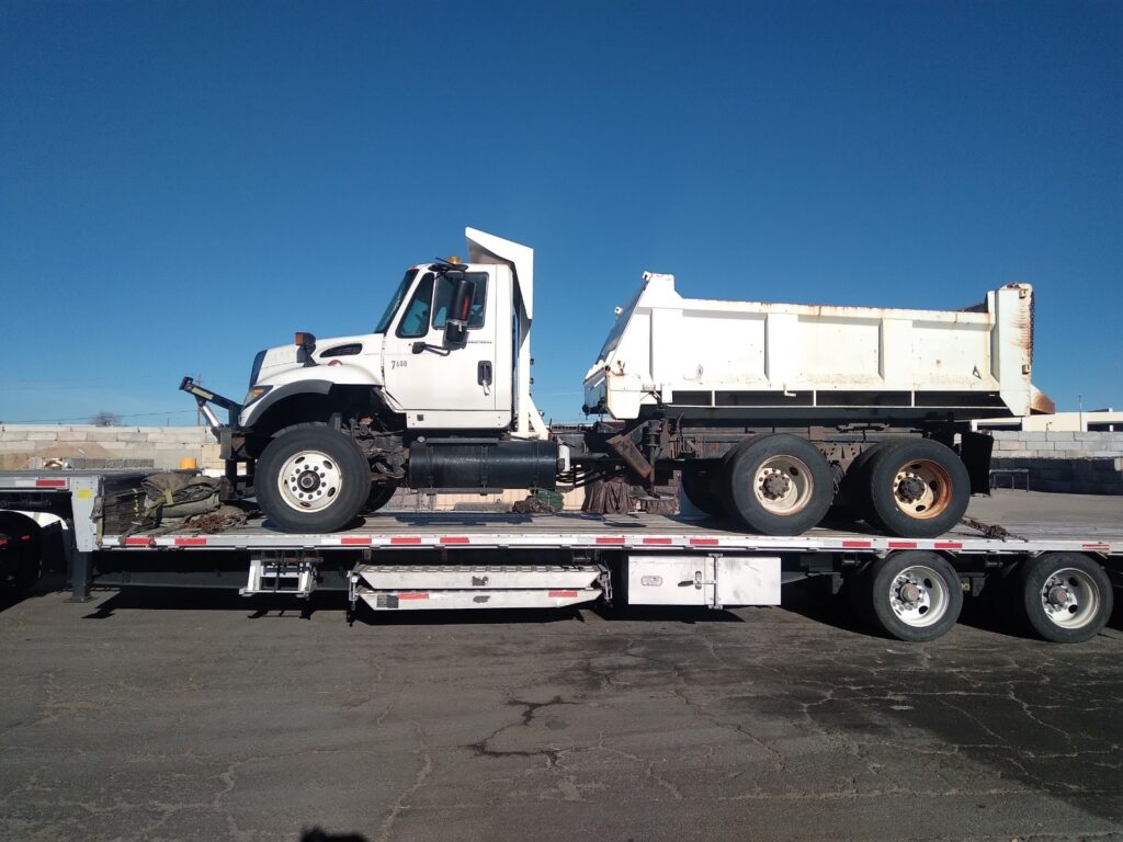 2004 International 7600 Truck
