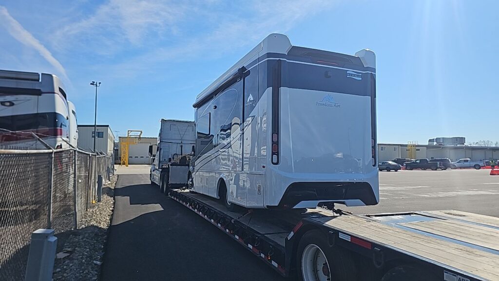 2025 Newmar Freedom Aire 2515 Motorhome
