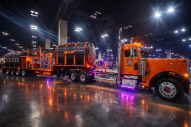 Custom Step Deck Sprayer Trailer