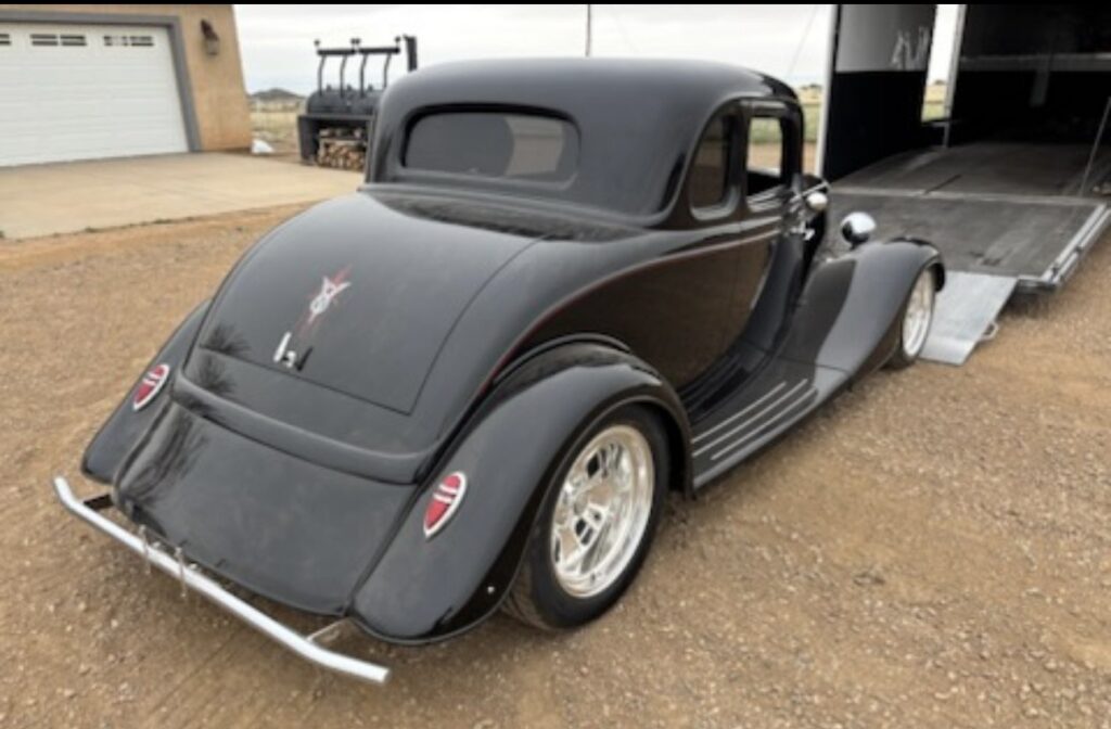 1934 Ford 2-Door Coupe