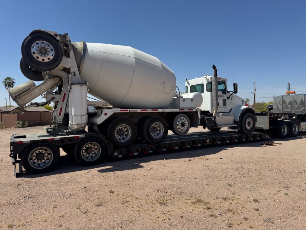 2014 W900 Concrete Truck
