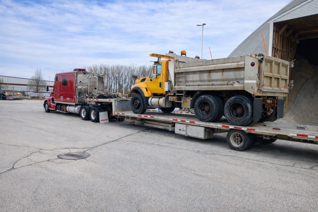 2008 INT 7400 Snow Plow Dump Truck
