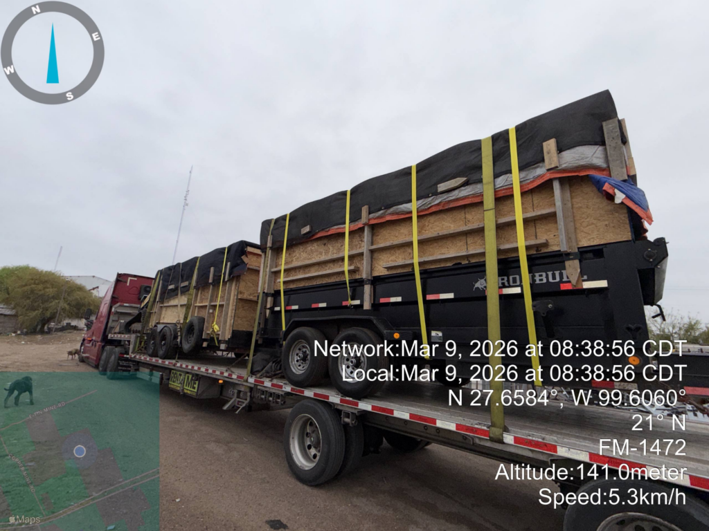 2 Trailers / John Deere Track Loader