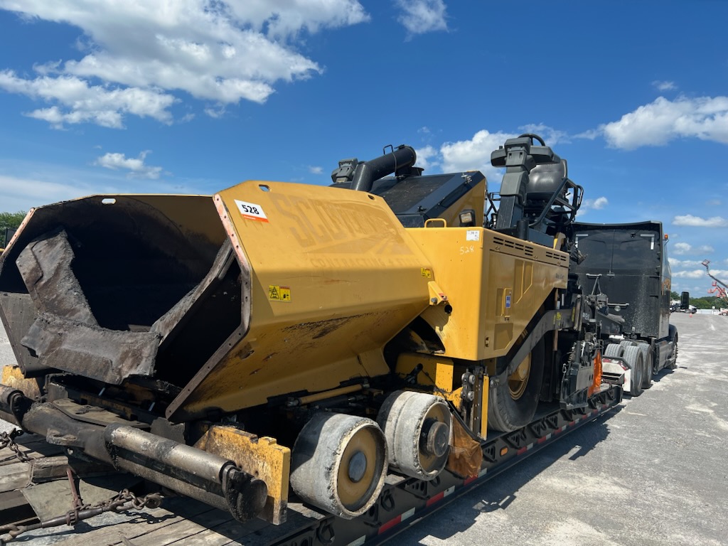 2000 Caterpillar AP1000F Wheel Asphalt Paver